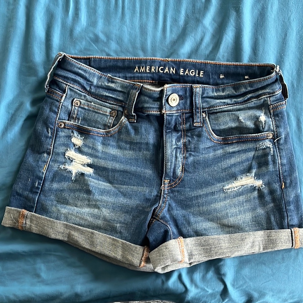 American Eagle super stretch jean shorts size 4